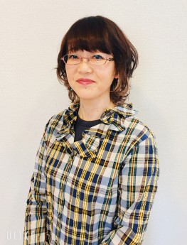 八角 悦子