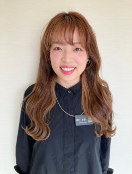 満川 彩香