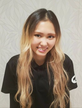 細野　葵