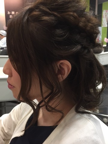 お呼ばれハーフアップ