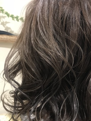 ブルージュ秋色ヘアチェンジ