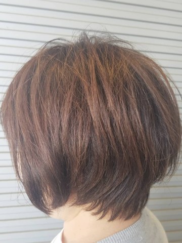 ショートボブ