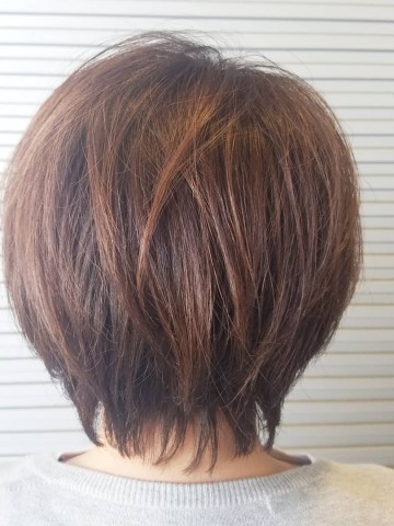 ショートボブ