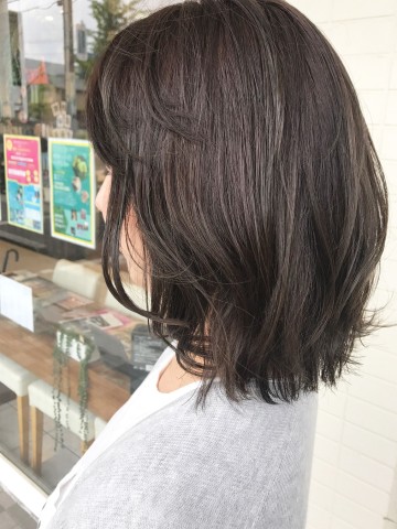 外ハネミディ