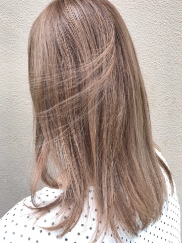 pail pink beige