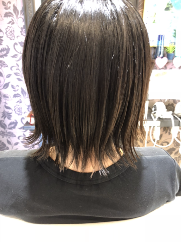 切りっぱなしボブ