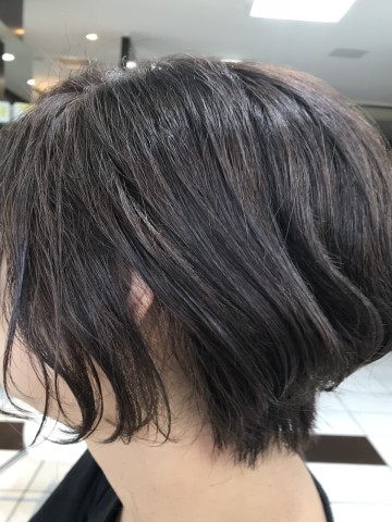 大人ショートボブ
