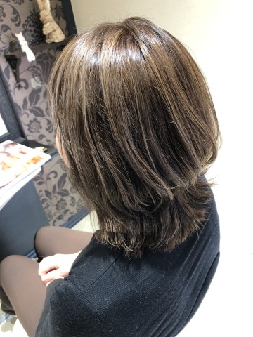 外ハネショート