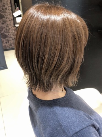 ナチュラルベージュショート