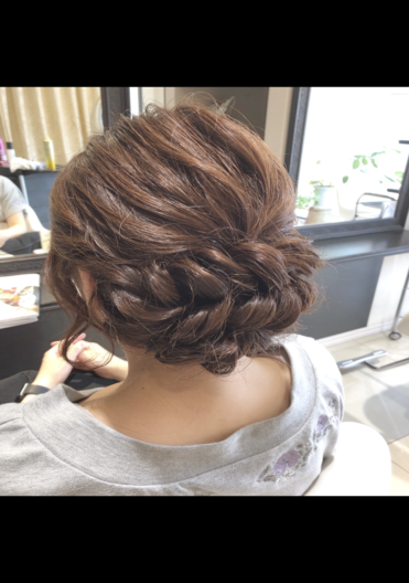 結婚式ヘアアレンジ?>