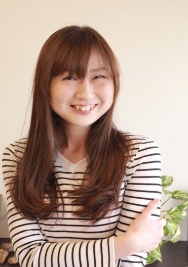 ストレートヘアにワンカール‼️?>