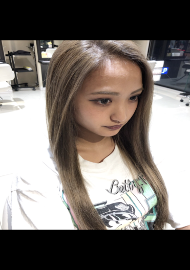 ベージュカラー?>
